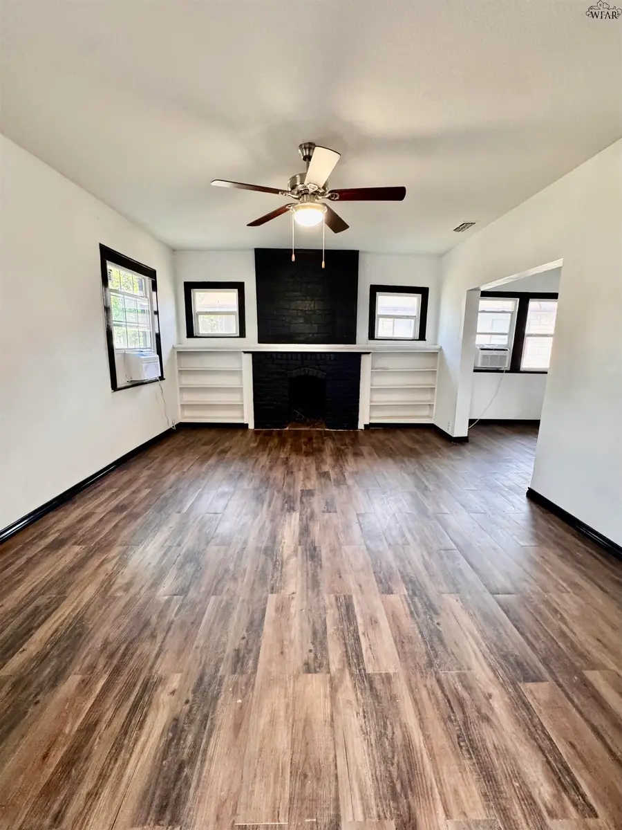 2113 BROWN STREET, Wichita Falls, TX 76309 - Image #2