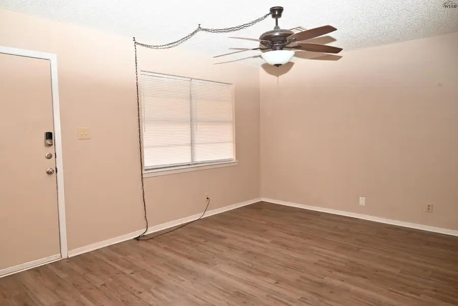 2938 MCGAHA AVENUE, Wichita Falls, TX 76308 - Image #2