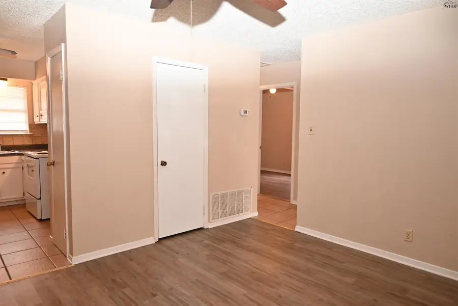 2938 MCGAHA AVENUE, Wichita Falls, TX 76308 - Image #3