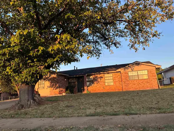 1619 CENTRAL FREEWAY, Wichita Falls, TX 76301