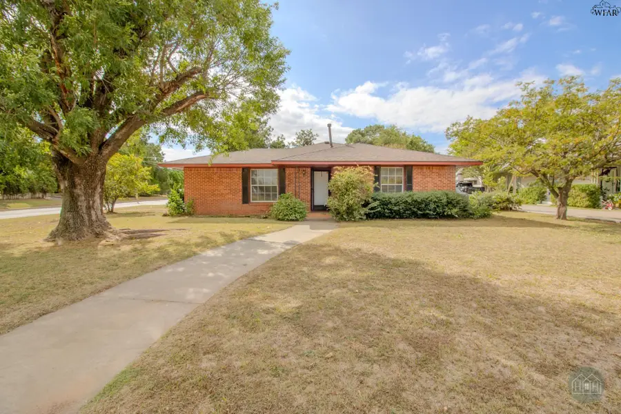 2901 TEXAS STREET, Vernon, TX 76384 - Image #2