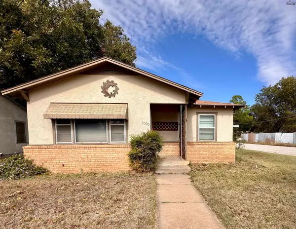 1000 W CUSTER STREET, Seymour, TX 76380