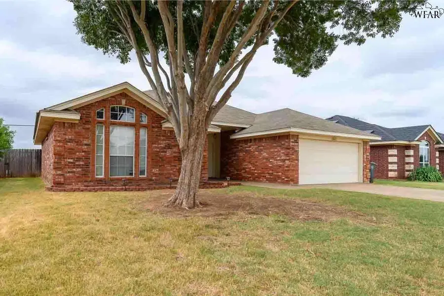 2 LIBBY COURT, Wichita Falls, TX 76310 - Image #2