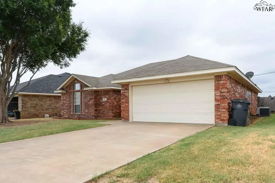 2 LIBBY COURT, Wichita Falls, TX 76310 - Image #3