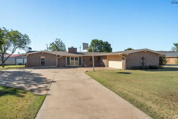 400 W SOUTHLAND AVENUE, Electra, TX 76360
