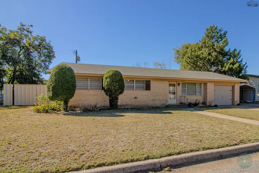 1728 WANDA DRIVE, Vernon, TX 76384 - Image #3