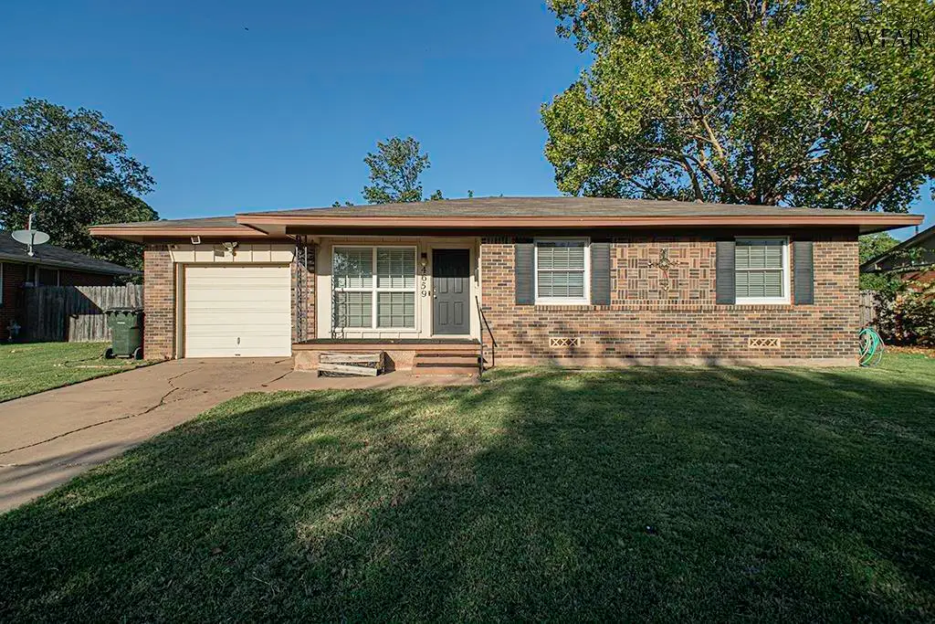 4659 WOODLAWN DRIVE, Wichita Falls, TX 76308 - Image #1