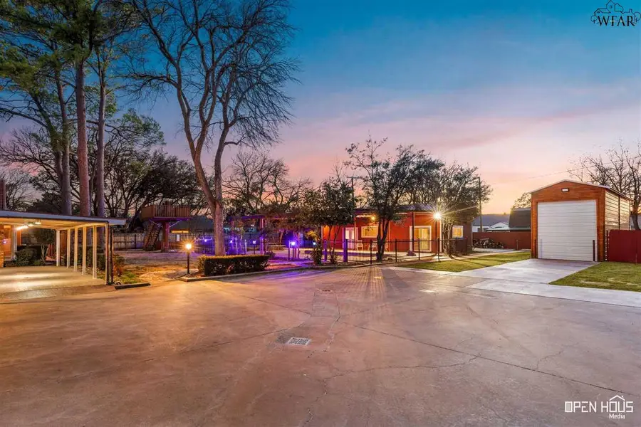 3402 GLENWOOD AVENUE, Wichita Falls, TX 76308 - Image #2