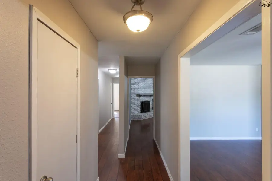 4 ARBORGATE TERRACE, Wichita Falls, TX 76308 - Image #2