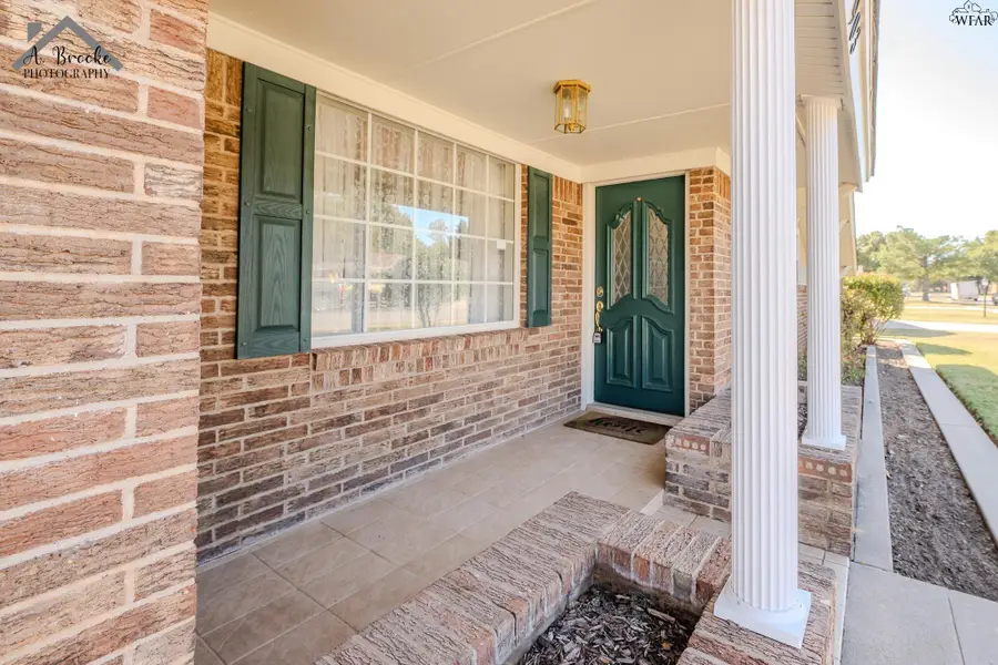 903 MIMOSA STREET, Burkburnett, TX 76354 - Image #2