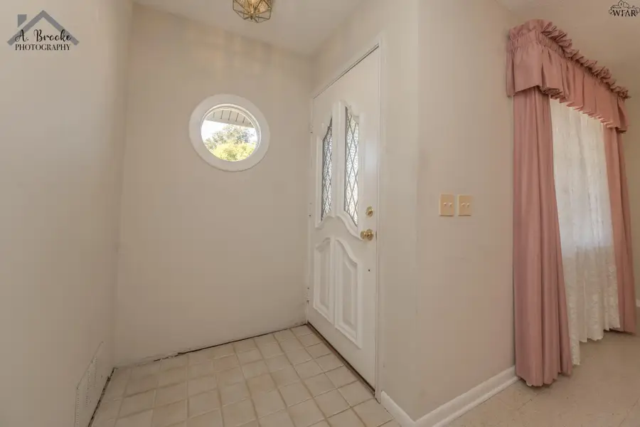 903 MIMOSA STREET, Burkburnett, TX 76354 - Image #3