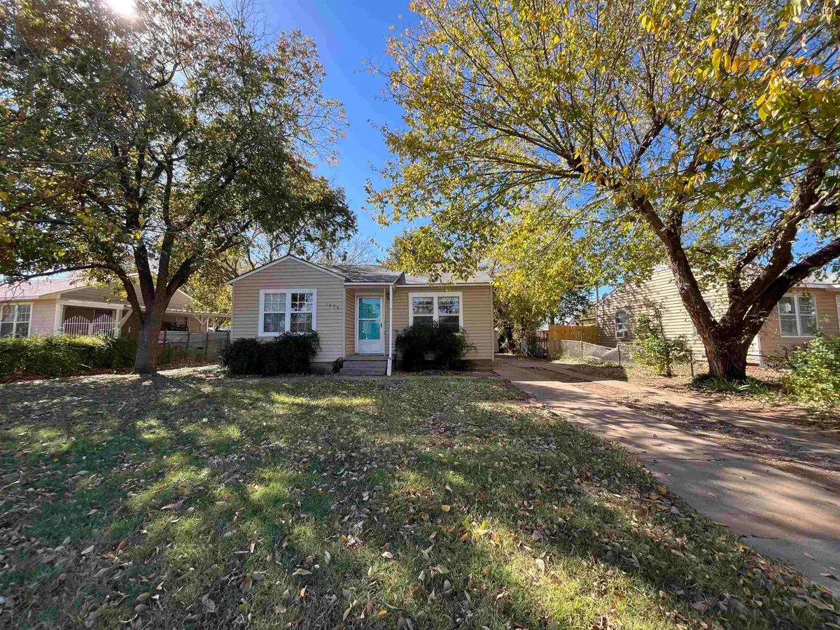 1605 HAWES AVENUE, Wichita Falls, TX 76301 - Image #1