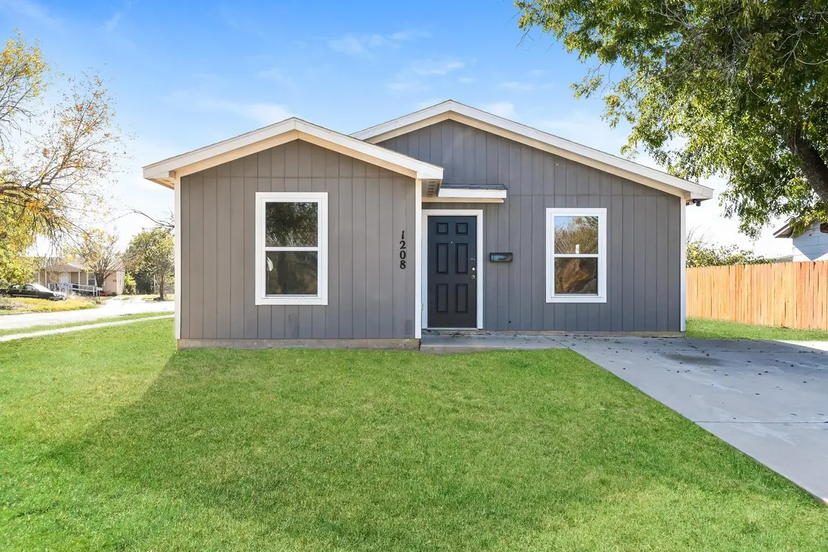1208 WILLIAMS AVENUE, Wichita Falls, TX 76301 - Image #1