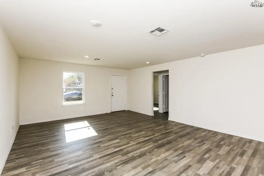 1646 ELIZABETH AVENUE, Wichita Falls, TX 76301 - Image #3