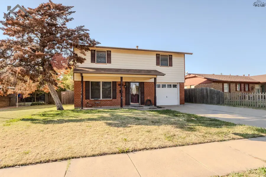 4702 GAY STREET, Wichita Falls, TX 76306 - Image #2