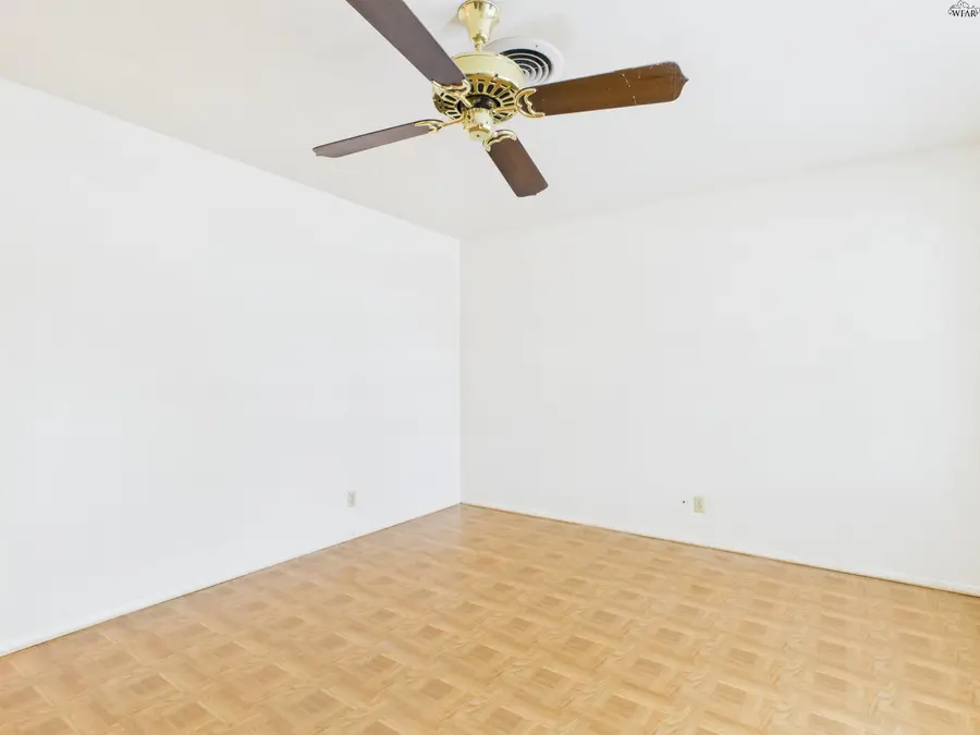 4723 NORTHSHORE DRIVE, Wichita Falls, TX 76310 - Image #2