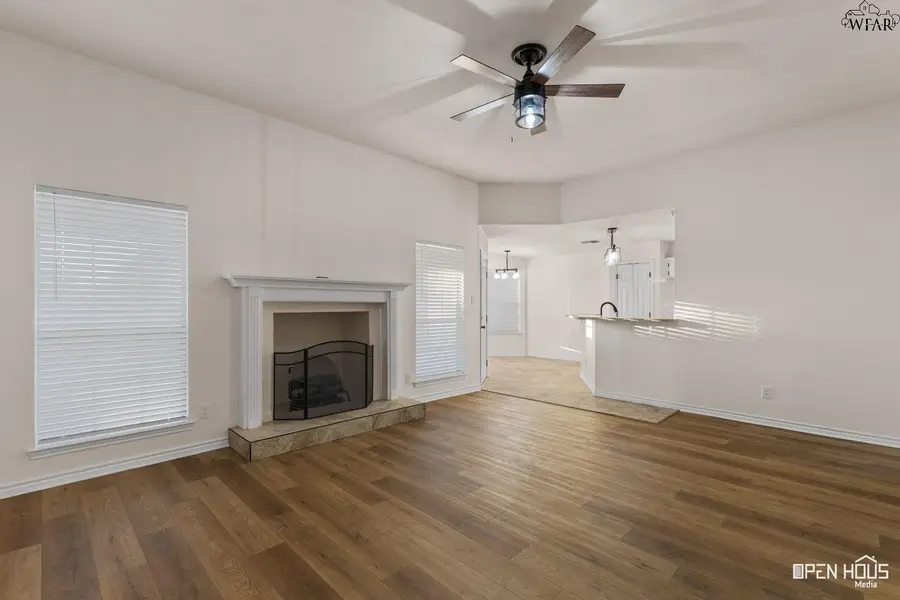 5420 CASTLE DRIVE, Wichita Falls, TX 76306 - Image #3