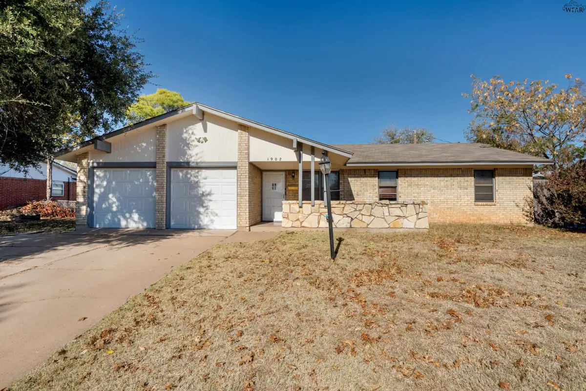 1902 EDEN LANE, Wichita Falls, TX 76306 - Image #1