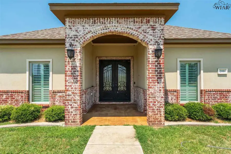 200 EAGLE DRIVE, Holliday, TX 76366 - Image #3