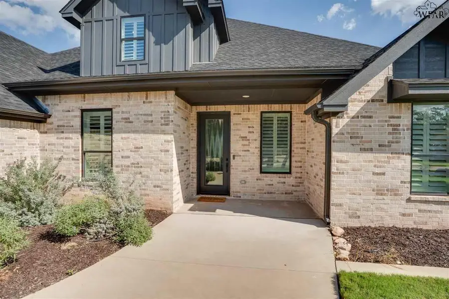 210 BAY HILL DR, Graford, TX 76449 - #2
