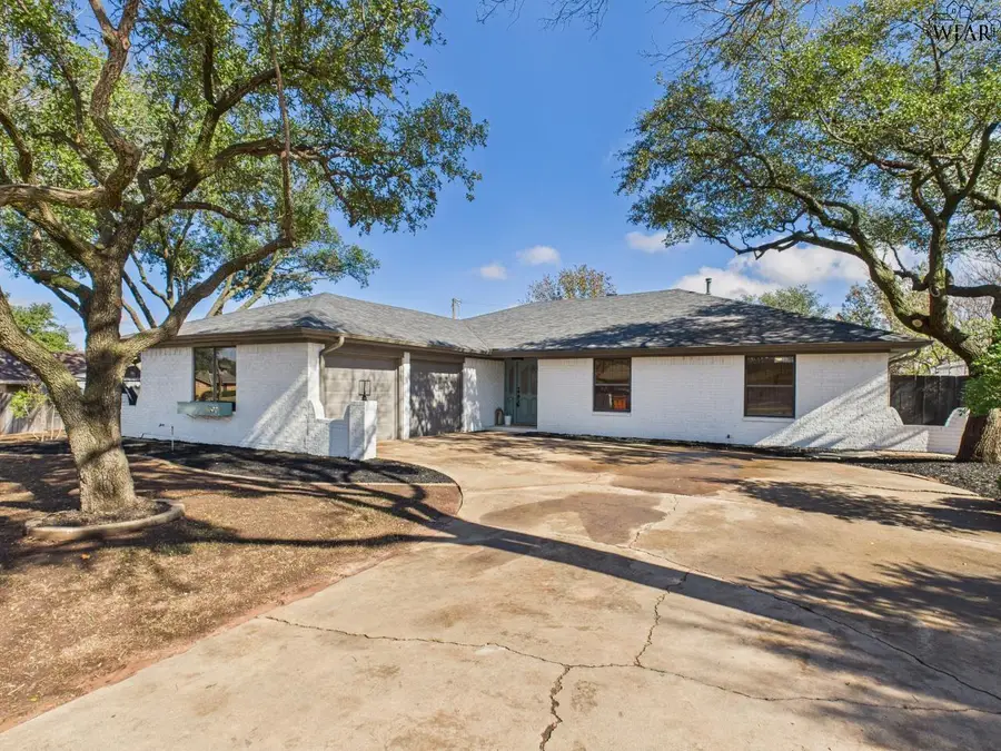 1602 BRENDA HURSH DRIVE, Wichita Falls, TX 76302 - Image #2