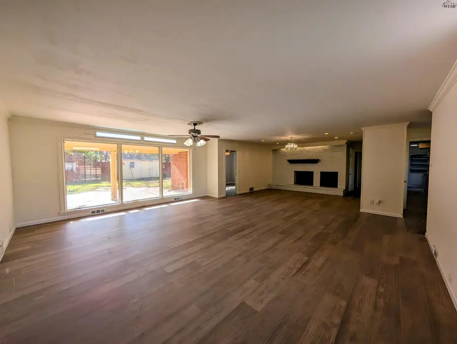 722 SUNSET DRIVE, Burkburnett, TX 76354 - Image #3