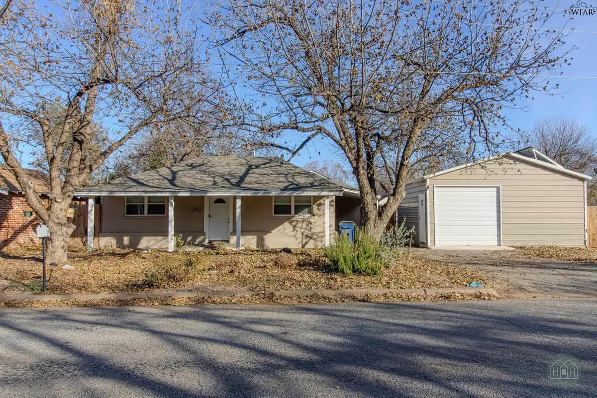 2403 PECK STREET, Vernon, TX 76384 - Image #1