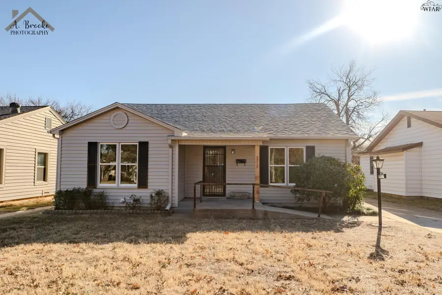 3213 HOLLYWOOD AVENUE, Wichita Falls, TX 76309 - Image #2