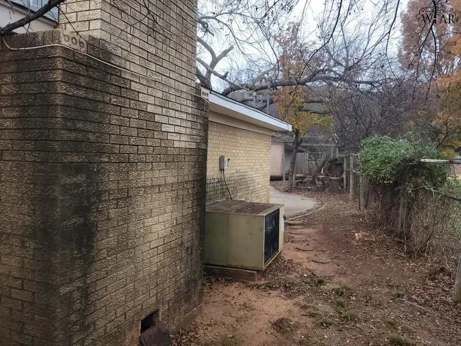 4000 LENORE DRIVE, Wichita Falls, TX 76306 - Image #3
