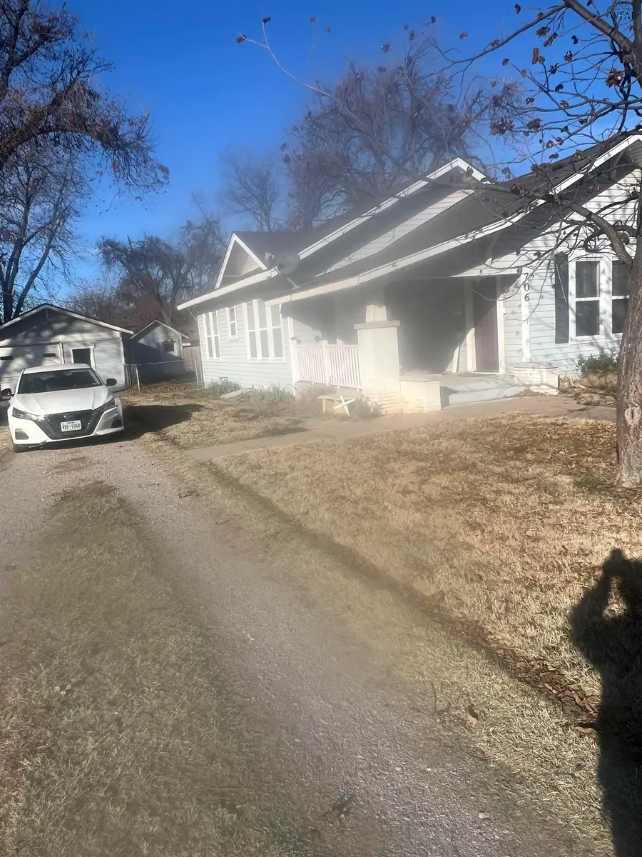 706 NORTH JACKS N JACKSON AVENUE, Iowa Park, TX 76367-0000 - Image #3