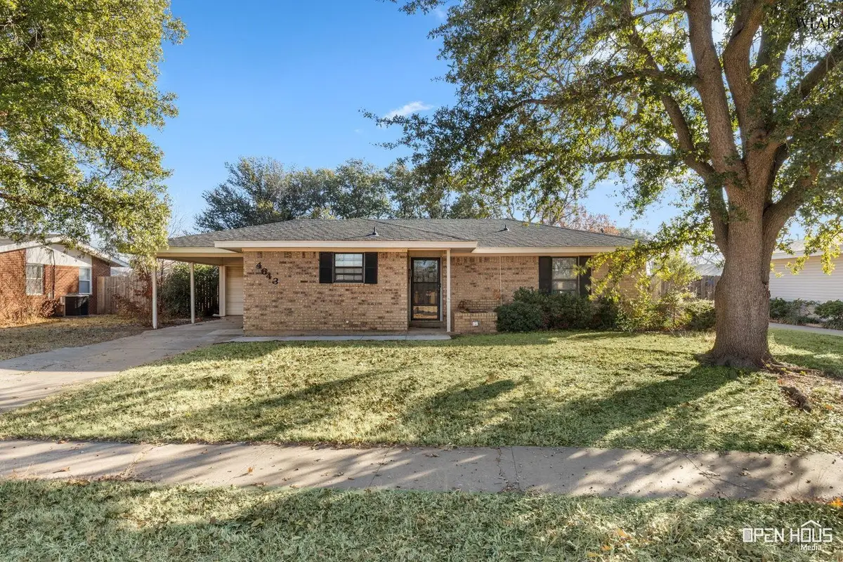 4643 UNIVERSITY AVENUE, Wichita Falls, TX 76308 - Image #1