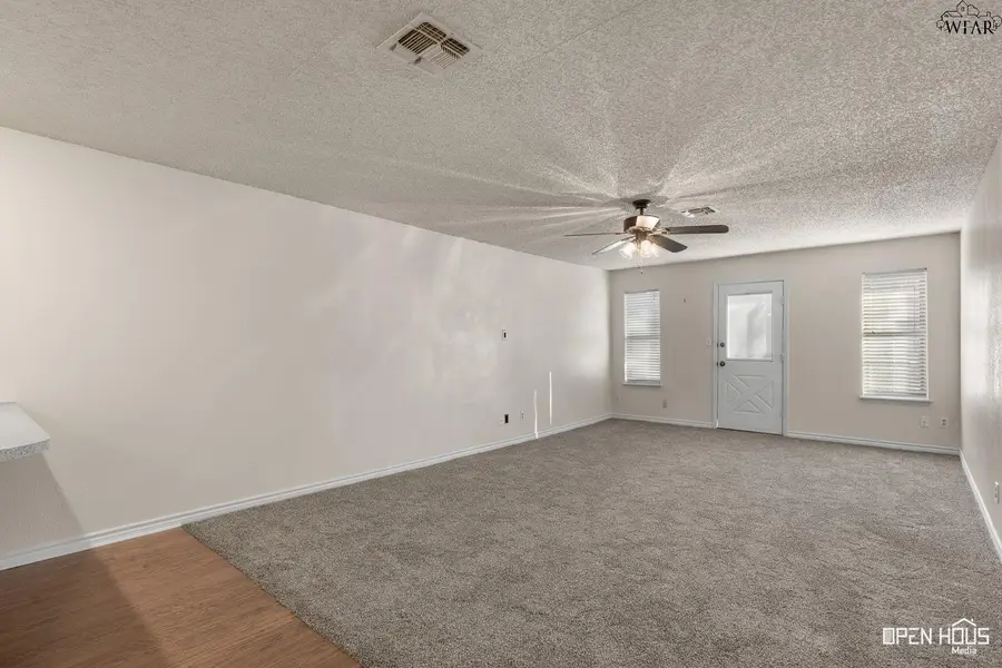 4643 UNIVERSITY AVENUE, Wichita Falls, TX 76308 - Image #3