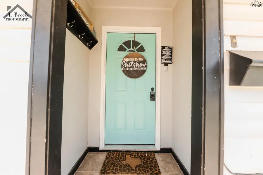 2960 MOFFETT AVENUE, Wichita Falls, TX 76308 - Image #3