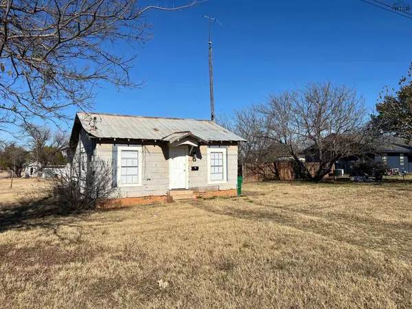 705 E WILLIAMS STREET, Archer City, TX 76351