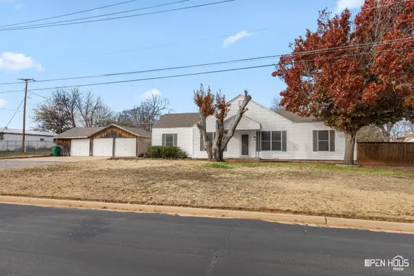 408 N VICTORIA AVENUE, Iowa Park, TX 76367