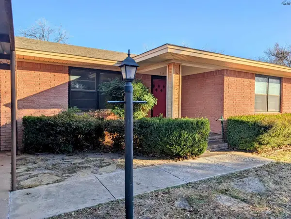 515 DOT AVENUE, Burkburnett, TX 76354