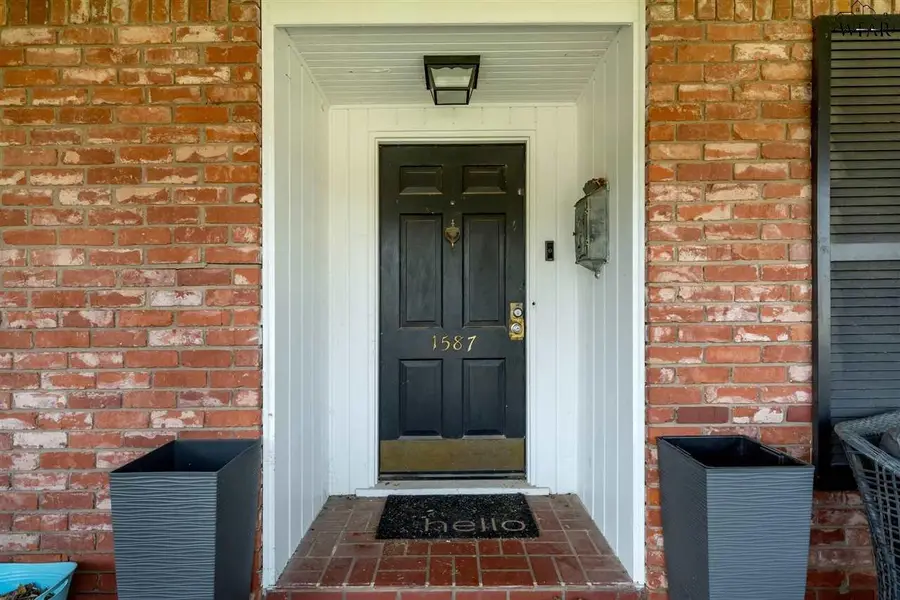 1587 SINGLETON AVENUE, Wichita Falls, TX 76302 - #2