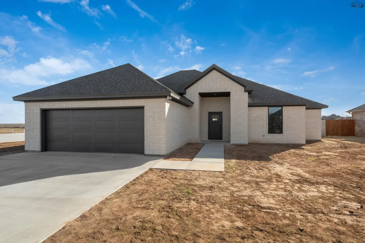 1426 AMHERST STREET, Burkburnett, TX 76354 - Image #1