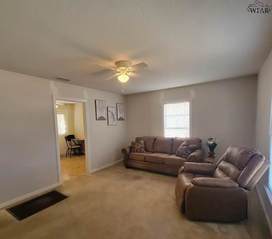 502 W INWOOD DRIVE, Wichita Falls, TX 76301 - #3