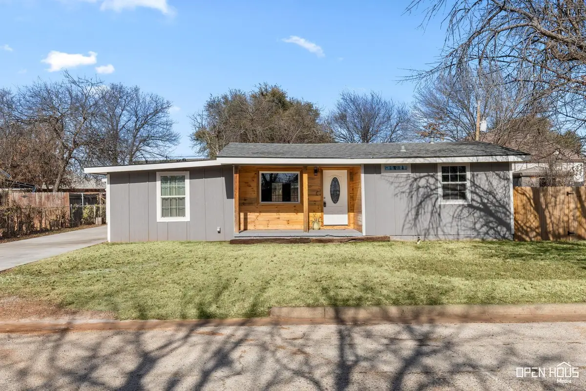 3006 SAXET STREET, Wichita Falls, TX 76306 - Image #1