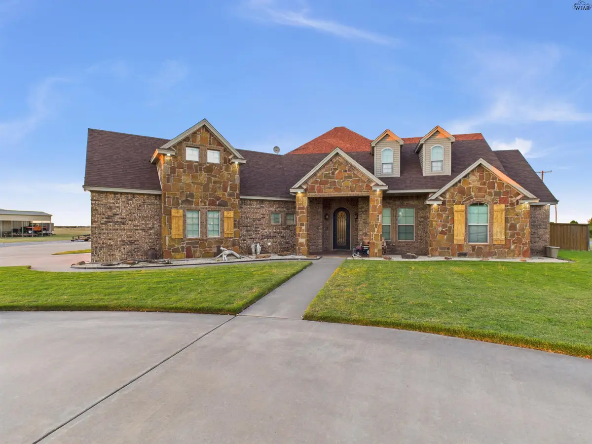 934 THRIFT ROAD, Burkburnett, TX 76354 - Image #1