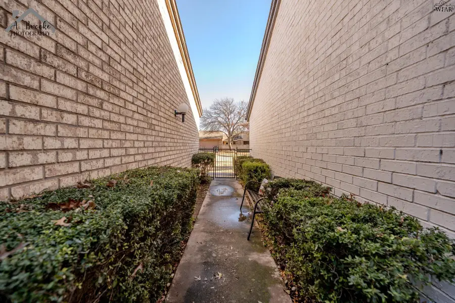 4114 PICASSO DRIVE, Wichita Falls, TX 76308 - Image #2