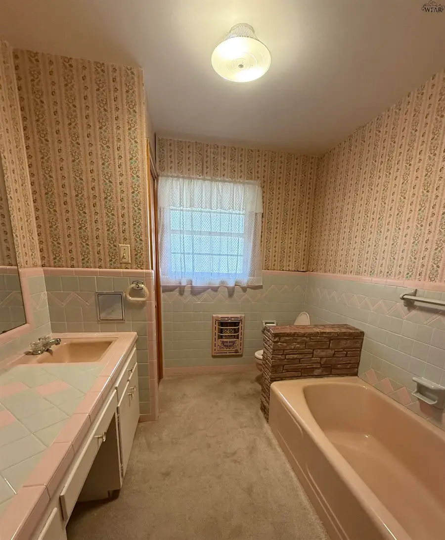 1152 W CALIFORNIA STREET, Seymour, TX 76380 - Image #3