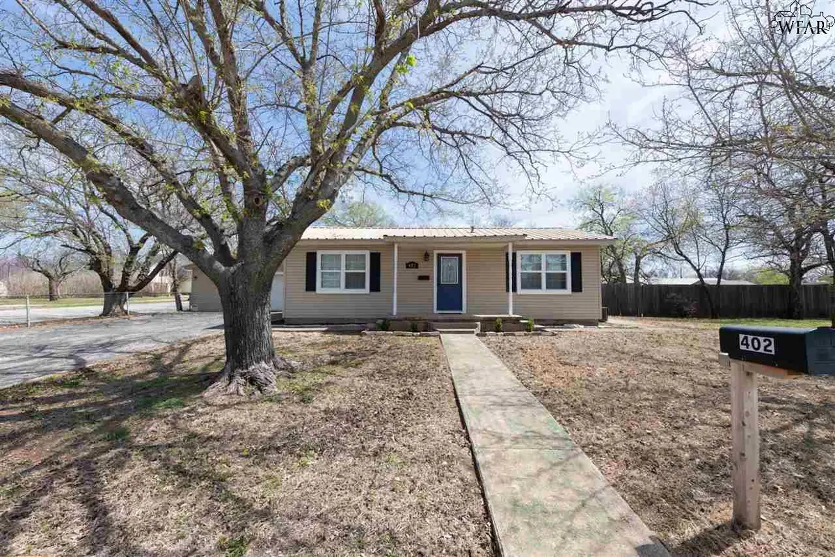 402 S RED RIVER, Henrietta, TX 76365 - #1