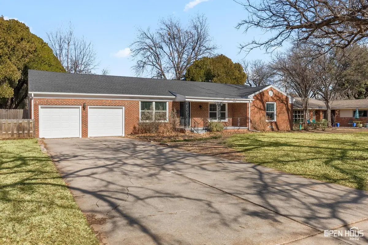 2416 HAMPSTEAD LANE, Wichita Falls, TX 76308 - Image #1