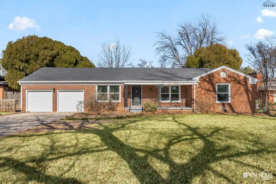 2416 HAMPSTEAD LANE, Wichita Falls, TX 76308 - Image #2