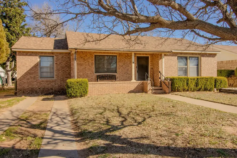 2217 16TH STREET, Vernon, TX 76384 - Image #3