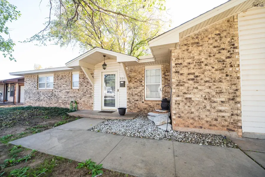 235 GLASGOW DRIVE, Wichita Falls, TX 76302 - Image #3