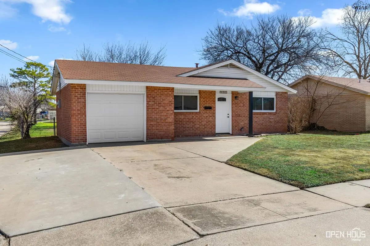 5105 PARKLANE DRIVE, Wichita Falls, TX 76310 - Image #1