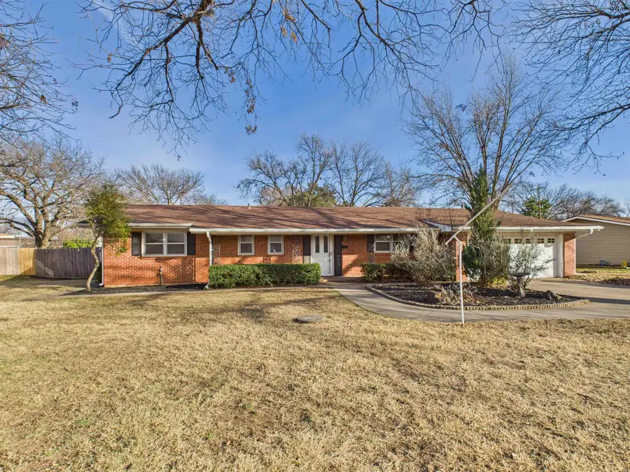 4507 MEADOWBROOK DRIVE, Wichita Falls, TX 76308 - Image #2